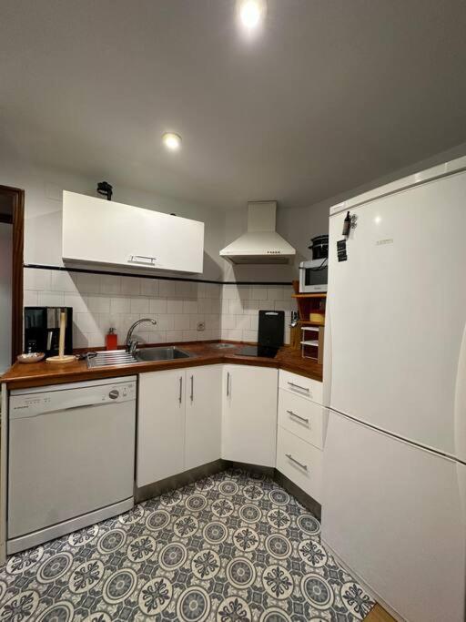 Apartamento Patio Sevillano Frente Catedral Luaran gambar