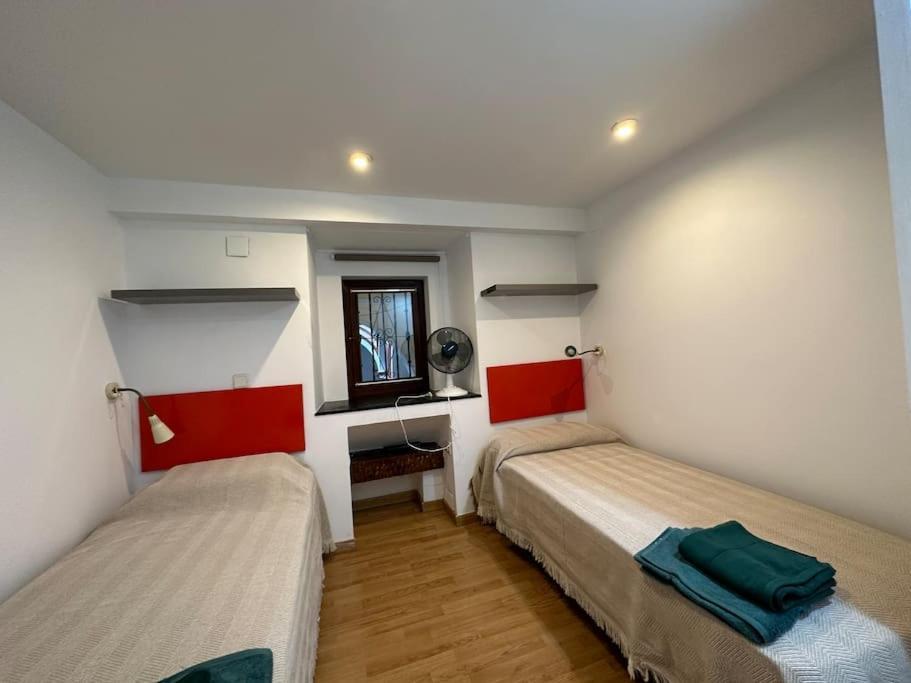Apartamento Patio Sevillano Frente Catedral Luaran gambar