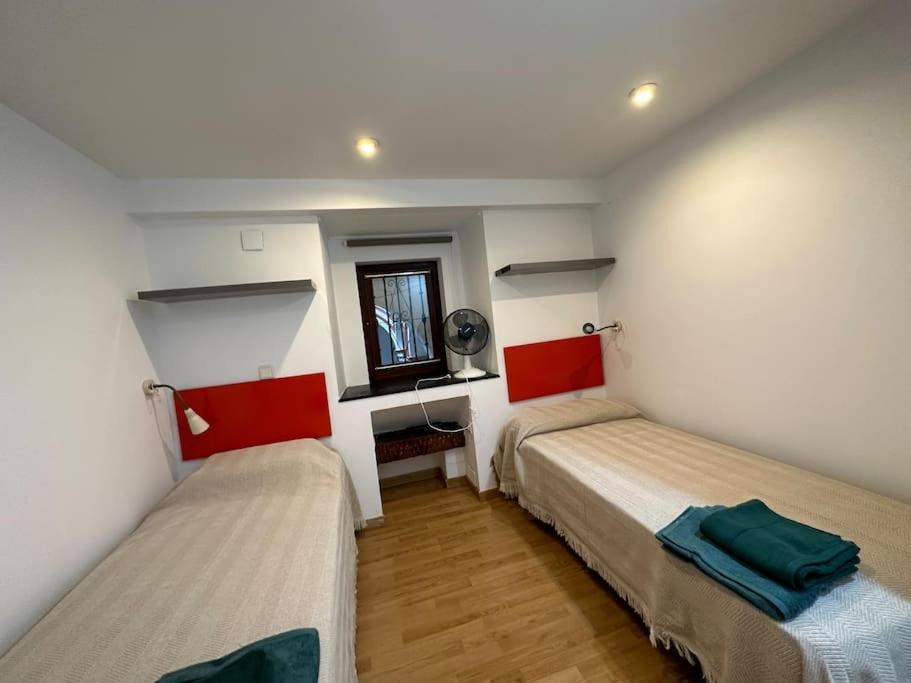 Apartamento Patio Sevillano Frente Catedral Luaran gambar