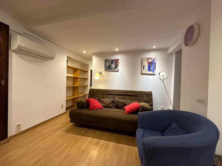 Apartamento Patio Sevillano Frente Catedral Luaran gambar